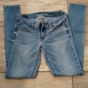 American Eagle size 4 Super Stretch Jegging